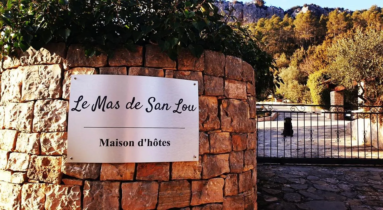 Couette-café Le Mas de San Lou Cabasse